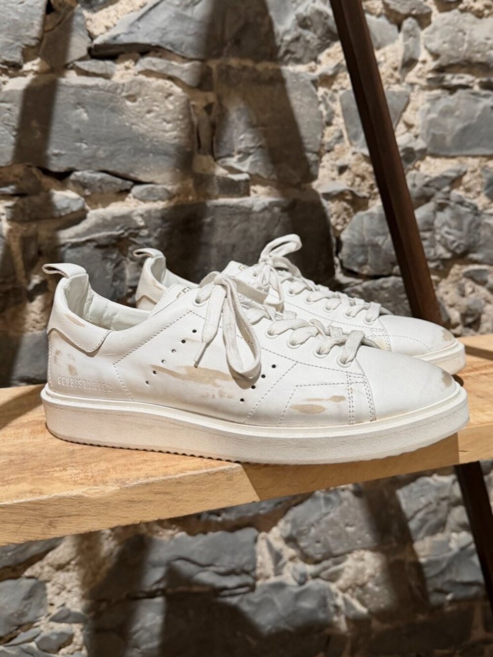 Golden Goose White Distressed Starter VCE Low-top Sneakers